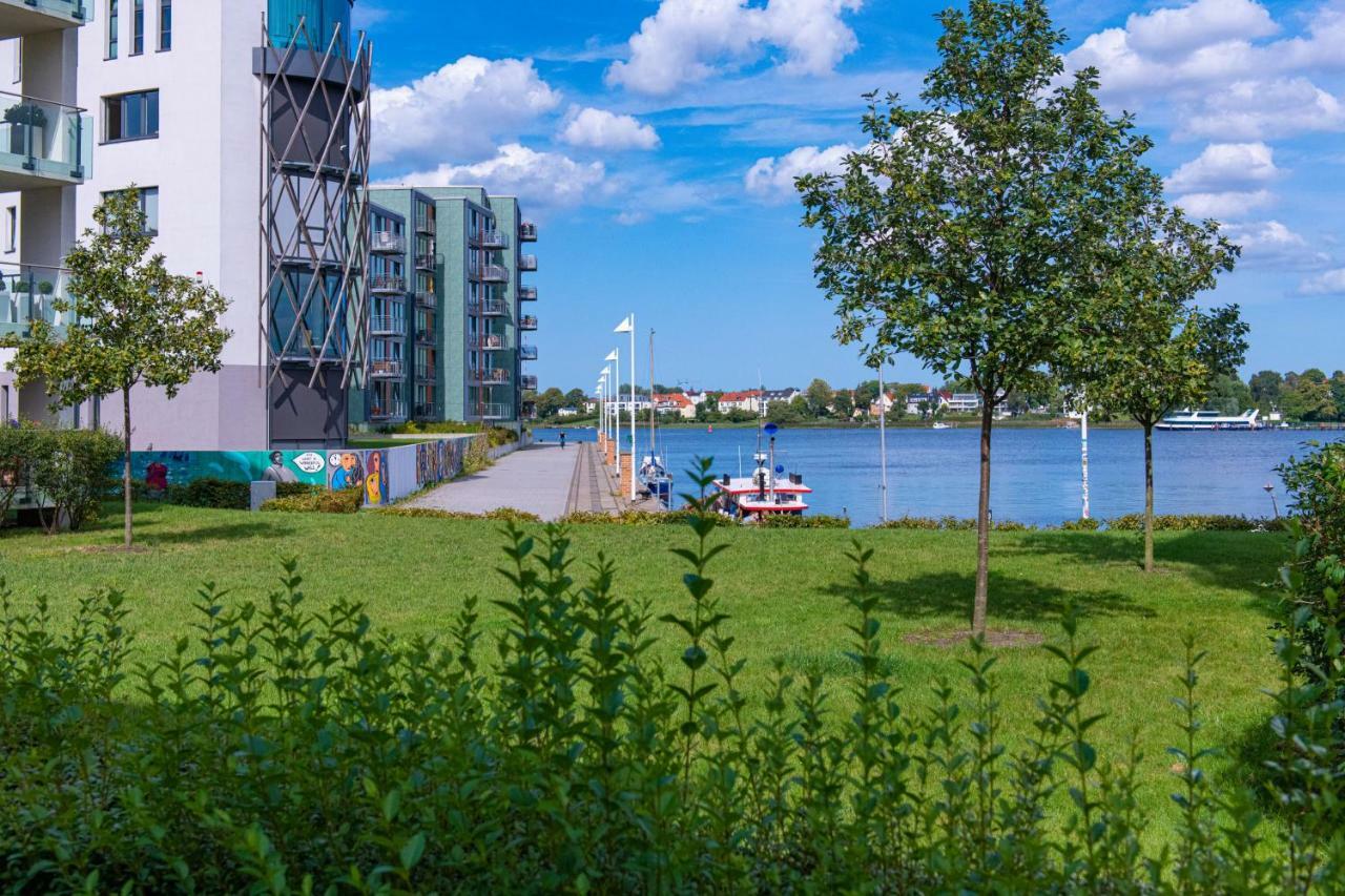 Appartamento "Myharbourfront", Luxurioeses Wohnen An Der Hafenmole Rostock Esterno foto